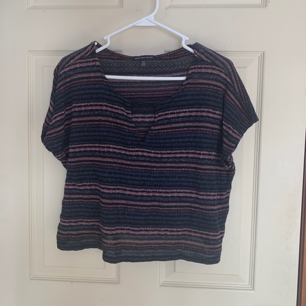 Key hole sweater t-shirt